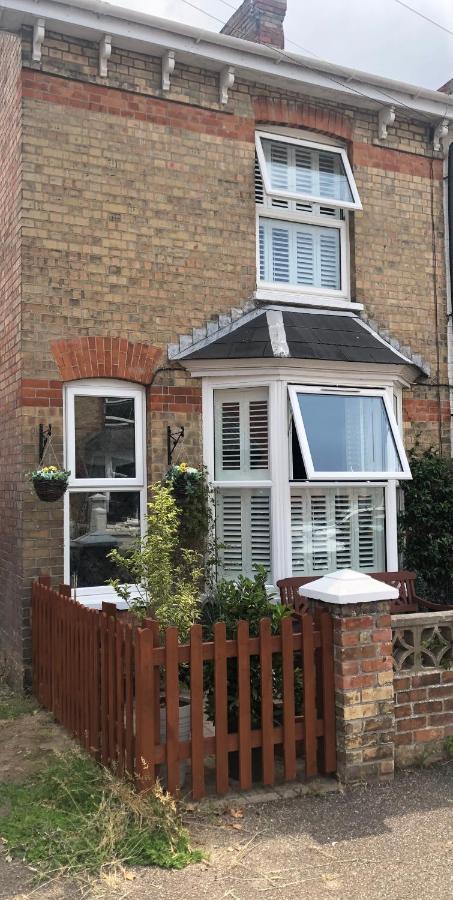 Homely Victorian Terraced Town House With Parking. تونتون المظهر الخارجي الصورة